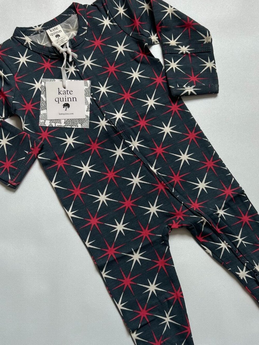 NWT Kate Quinn Bamboo Footie 0-3M Retro Stars 2 Way Zip